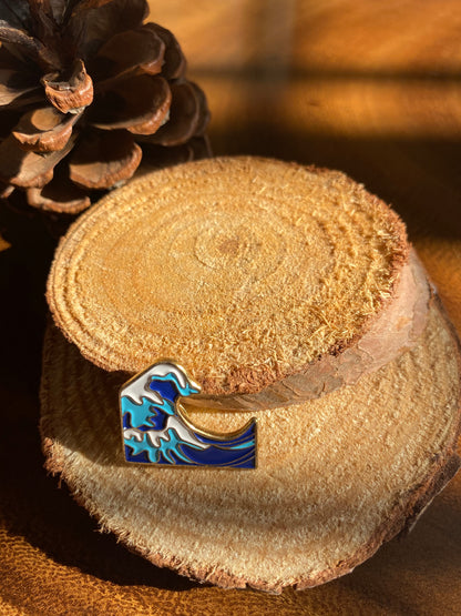 Wave Pin
